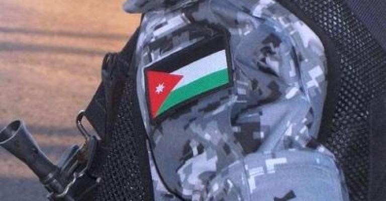 الامن العام يصيب مواطنا اطلق النار على دورية شرطة الامن العام يصيب مواطنا اطلق النار على دورية شرطة