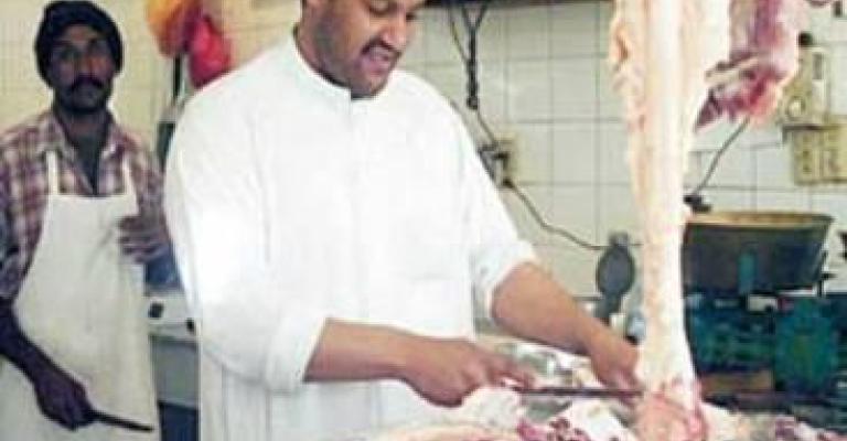 أبو هزيم: لا تنفيعات في عطاءات اللحوم أبو هزيم: لا تنفيعات في عطاءات اللحوم