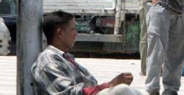 "الصحة" تخلي مسؤوليتها من تدهور التجمعات العمالية