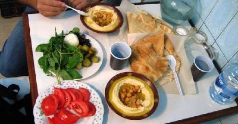 تسمم 10 معلمين في المفرق بسبب وجبة افطار تسمم 10 معلمين في المفرق بسبب وجبة افطار