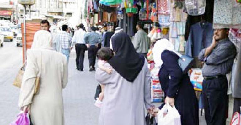 "أحداث غزة" تجمّد الحركة في قطاع الألبسة