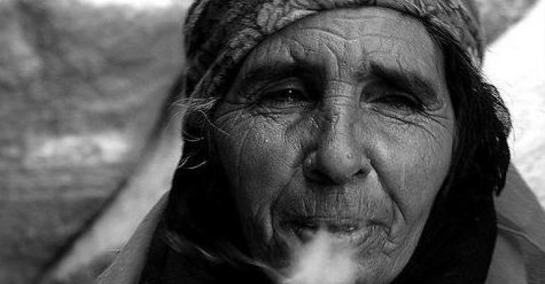 الاردنيات يسعين للعمل ..والرجال بانتظار الواسطة