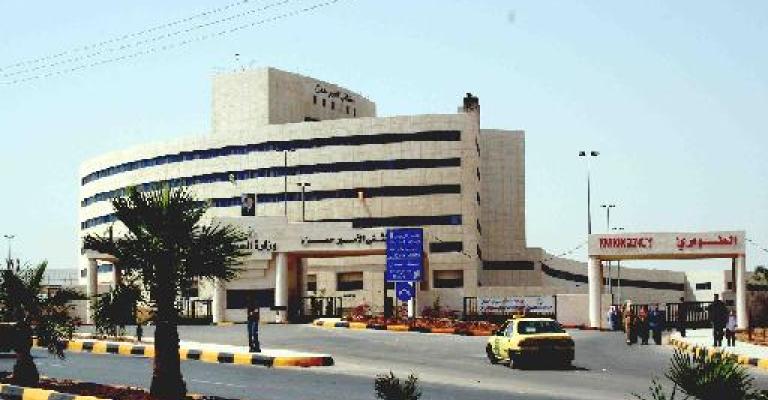 إهمال في مستشفى حمزة يودي بحياة رجل ستيني إهمال في مستشفى حمزة يودي بحياة رجل ستيني