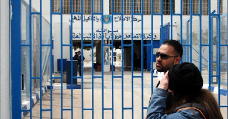 سجناء تنظيمات في الجويدة يضربون عن الطعام