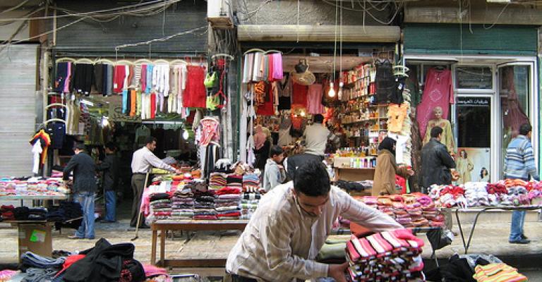 فيديو .. بسطات سوق الشحاذين بإربد: تراخيص باهظة ودخل شحيح