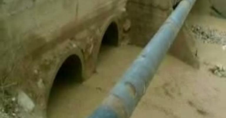 ...(فيديو) عبارات الكرامة تهدد حياة السكان ...(فيديو) عبارات الكرامة تهدد حياة السكان