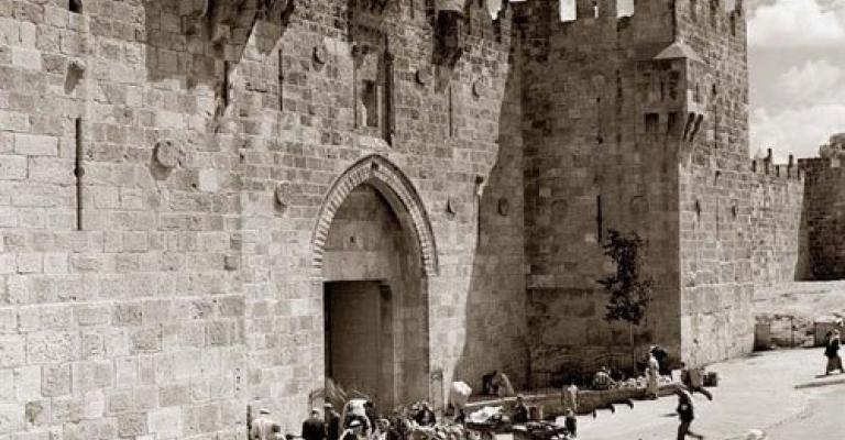 حكايات باب العامود : الحكاية الثامنة : الباب