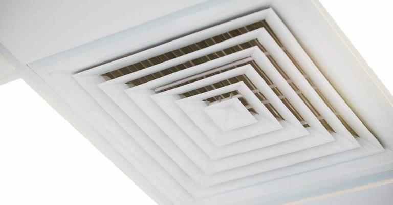 وزارة العمل تحظر على جميع المنشآت التي يتواجد بها موظفين وعمال تشغيل أجهزة التكييف المركزية وزارة العمل تحظر على جميع المنشآت التي يتواجد بها موظفين وعمال تشغيل أجهزة التكييف المركزية