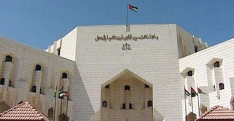 المجلس القضائي يقرر تأجيل حبس كل محكوم في مدين مدني لا يتجاوز 100 ألف والافراج عنهم ومنع سفرهم المجلس القضائي يقرر تأجيل حبس كل محكوم في مدين مدني لا يتجاوز 100 ألف والافراج عنهم ومنع سفرهم