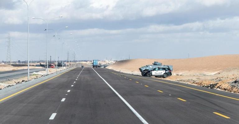 دورية أمنية على الطريق الصحراوي قرب محافظة معان 