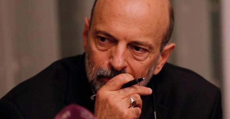 68 % من متابعي صفحة رئيس الوزراء لا يثقون بقدرة الحكومة على الانتقال لمرحلة ما بعد كورونا رئيس الوزراء السابق عمر الرزاز