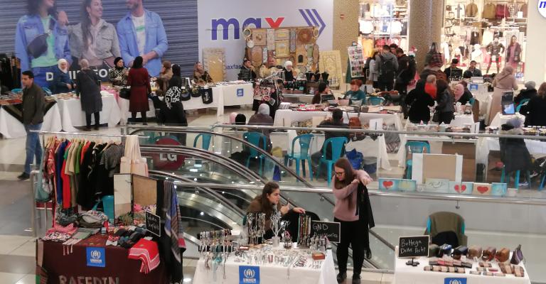 مشاريع منزلية تضررت بفعل كورونا.. تعرف إليها! بازار نظمته المفوضية السامية في كانون الأول/ديسمبر 2019 (أغيد أبو زايد-عمان نت)