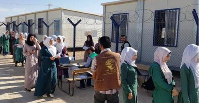 كيف مرّت امتحانات التوجيهي على طلاب مخيم الزعتري؟ طالبات في مخيم الزعتري للاجئين السوريين (أرشيفية)