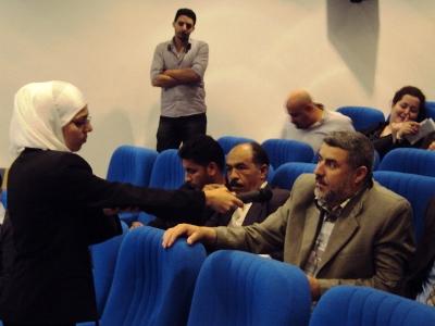 المحارمة يصف التجربة الحزبية بالفاشلة وأبو السكر يرجع ذلك إلى استئثار فئات بالسلطة