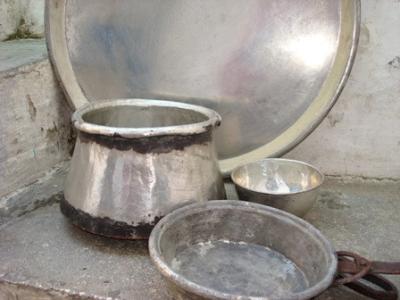 حِرَفٌ نَادِرَةٌ ظلت خلف اللاجئين في أحياء دمشق