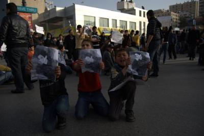 سائق المركبة التي دهست الطالب الحياري يسلم نفسه (صور)