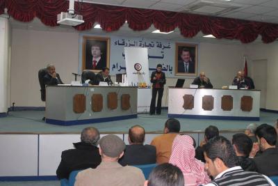  مواطنون في الزرقاء يحتجون على تأييد نوابهم رفع الدعم عن الخبز