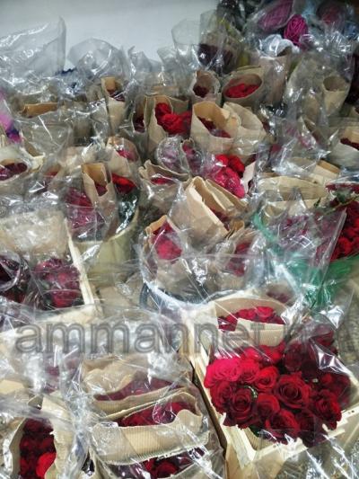 الفالنتاين يدق باب أبو أحمد بعد 40 عاما من الزواج