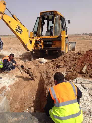 ضبط اعتداءات على خطوط مياه جنوب العاصمة- صور