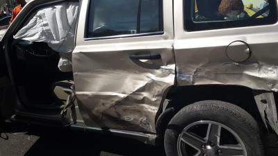 3 إصابات بتصادم 5 مركبات على الداخلية - صور 3 إصابات بتصادم 5 مركبات على الداخلية - صور