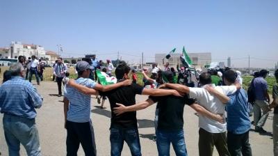 بدء الاقتراع لانتخابات الرئاسة في السفارة السورية..ومعارضون يحتجون بدء الاقتراع لانتخابات الرئاسة في السفارة السورية..ومعارضون يحتجون