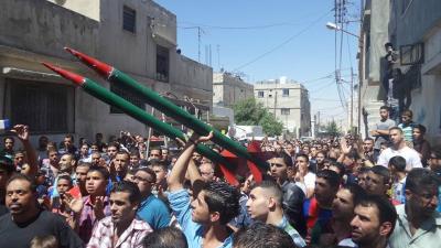 مسيرة الوحدات: "المخيم ينتفض" مسيرة الوحدات: "المخيم ينتفض"