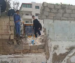 لجنة تحقيق بوفاة طفل إثر انهيار سور مدرسة لجنة تحقيق بوفاة طفل إثر انهيار سور مدرسة