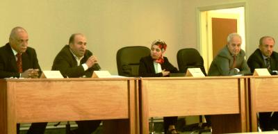 مشاركون في مناظرة لراديو البلد: المطلوب إيجاد سلطة وطنية تراقب تطبيق اللامركزية