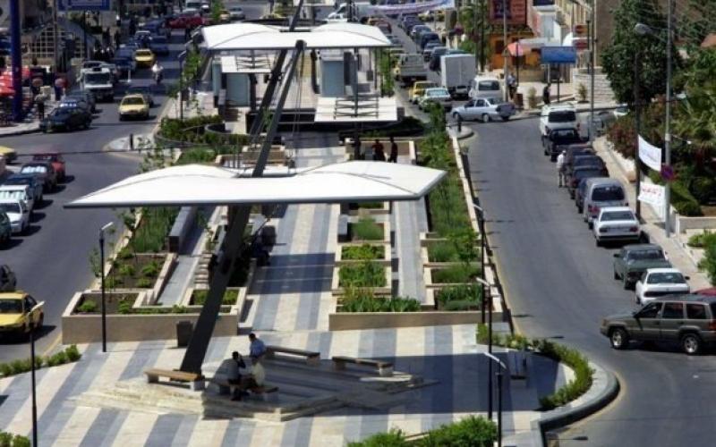 معرض للفنان العمايرة في شارع الثقاقة