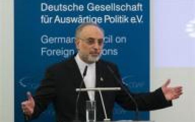 إيران: الأسد لا يحتاج لمقاتلين أجانب