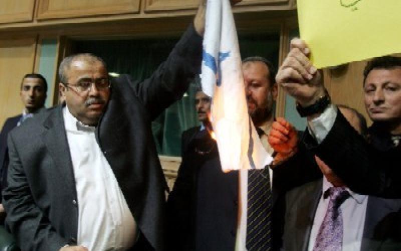 عطية يطالب بلاتيني بسحب بطولة أوروبا للشباب من إسرائيل