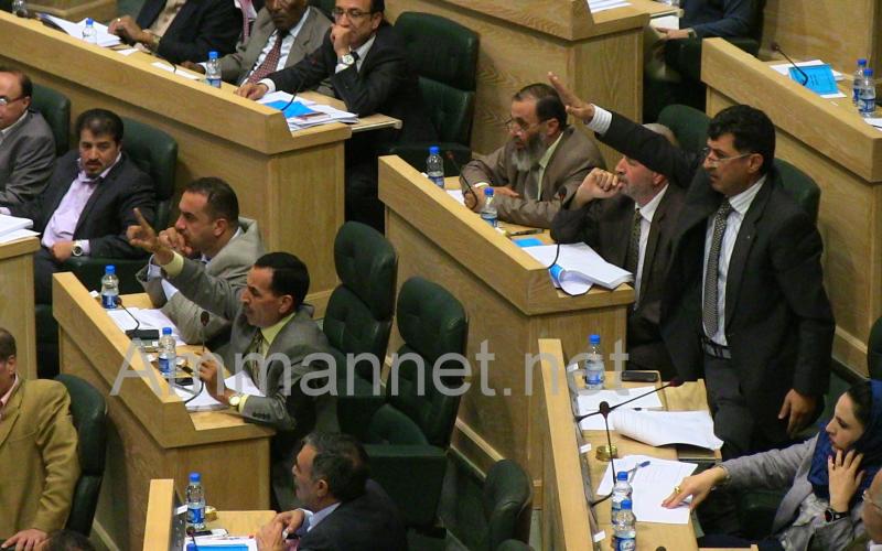 نواب: قرار المحكمة الدستورية الخاص بالتقاعد المدني سياسي