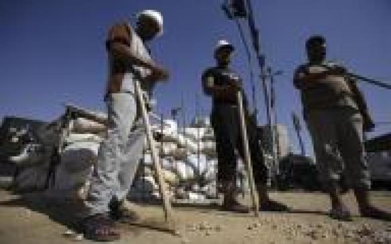 مصادر أمنية: مصر تبدأ التحرك ضد اعتصامين مؤيدين لمرسي فجر الاثنين