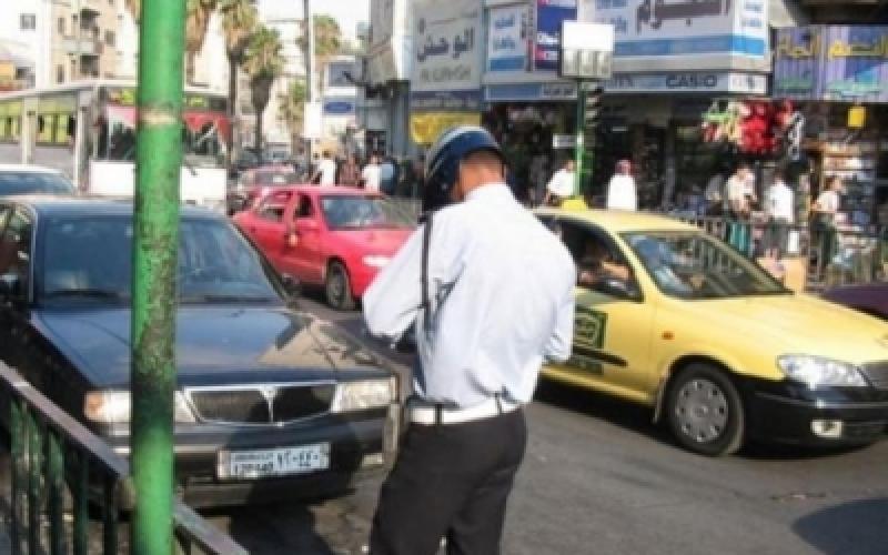 توجه لاستيفاء مخالفات المركبات عبر الهواتف النقالة 