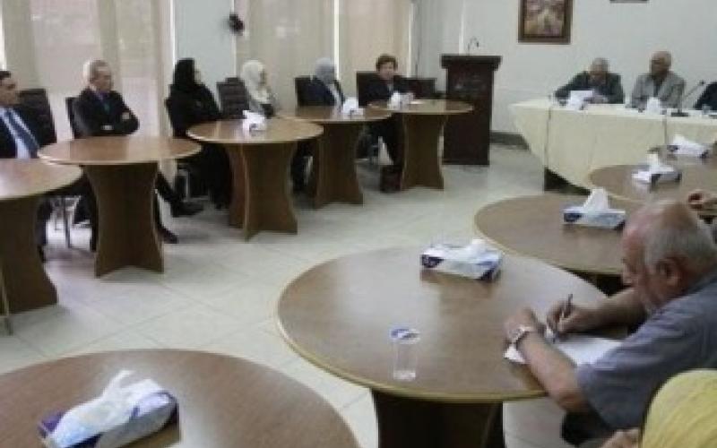 توقيع "البحث عن لغة" لنشوان 