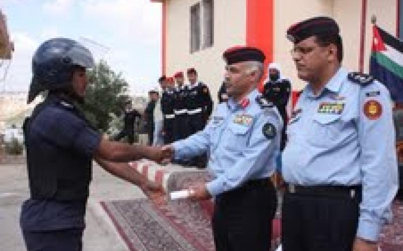 تخريج دورة في انضباط الشرطة 