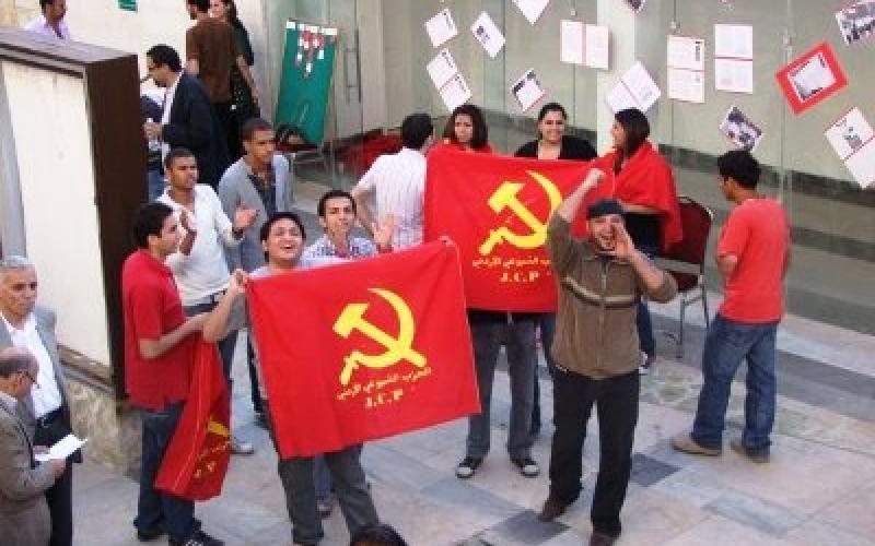 الحزب الشيوعي تحالف طبقي حاكم خلق جيشا من العاطلين