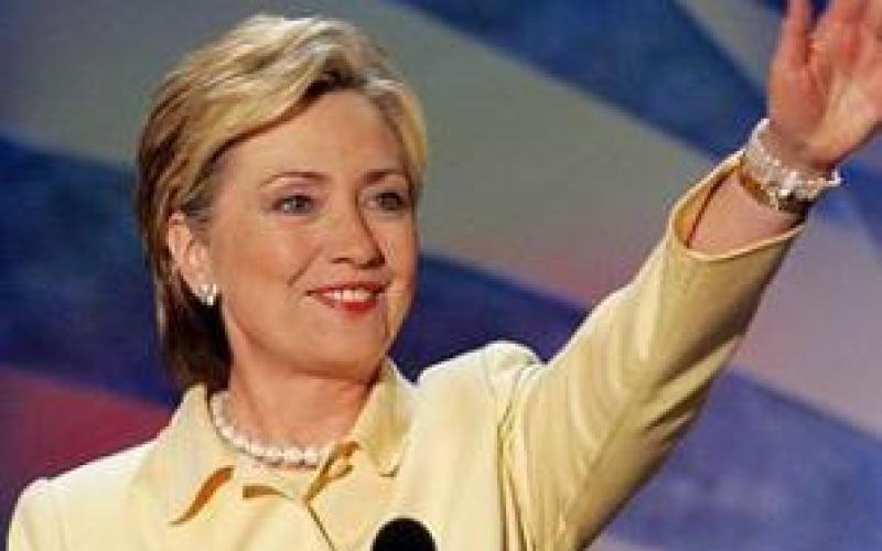 كلنتون بذكرى الاستقلال تذكر بتفجيرات الفنادق 2005