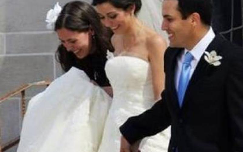 فتاة من اب ردني تتزوج ابن شقيق بوش 