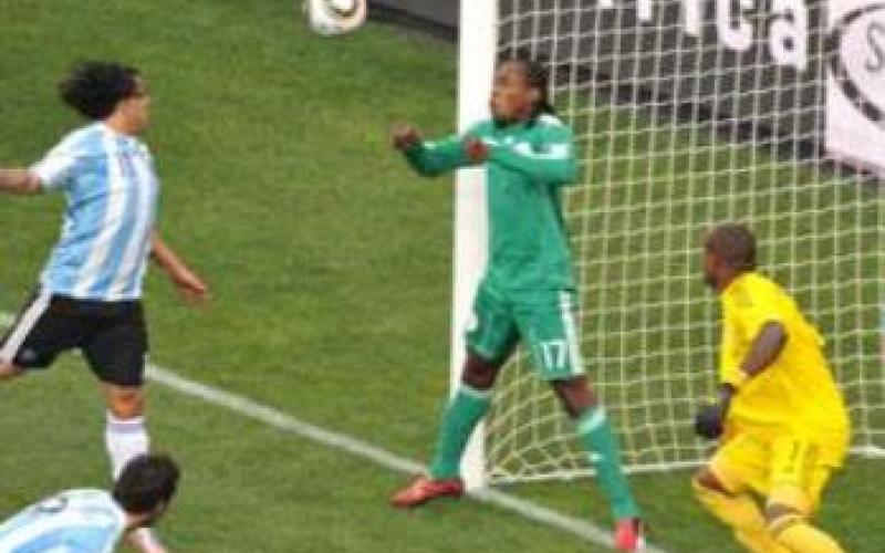 الأرجنتين يحصد نقاط فوز خجول على نيجيريا 