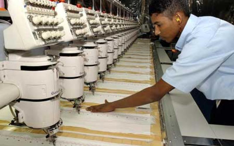  الشركة التايوانية للمنسوجات تعيد 257 هنديا للعمل بعد فصلهم 