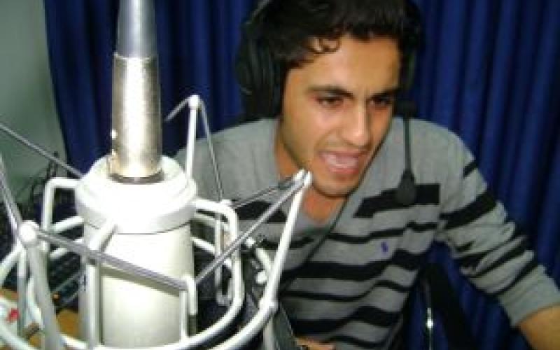 معلقو الرياضة في فلسطين يتألقون على اثير راديو البلد