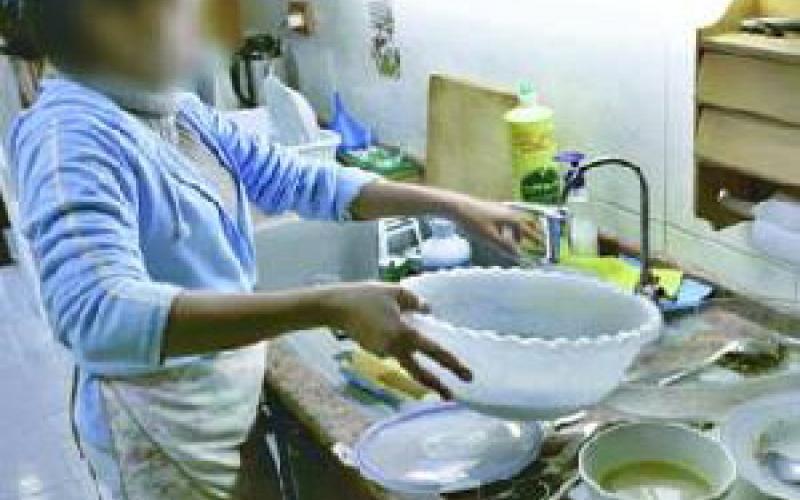 وزارة العمل تستقبل الشكاوى بسبع لغات..فيديو