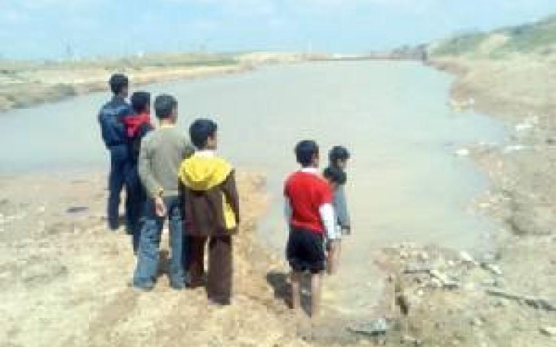 تجمع المياه المالحة في الأغوار مصدر إزعاج للأهالي 