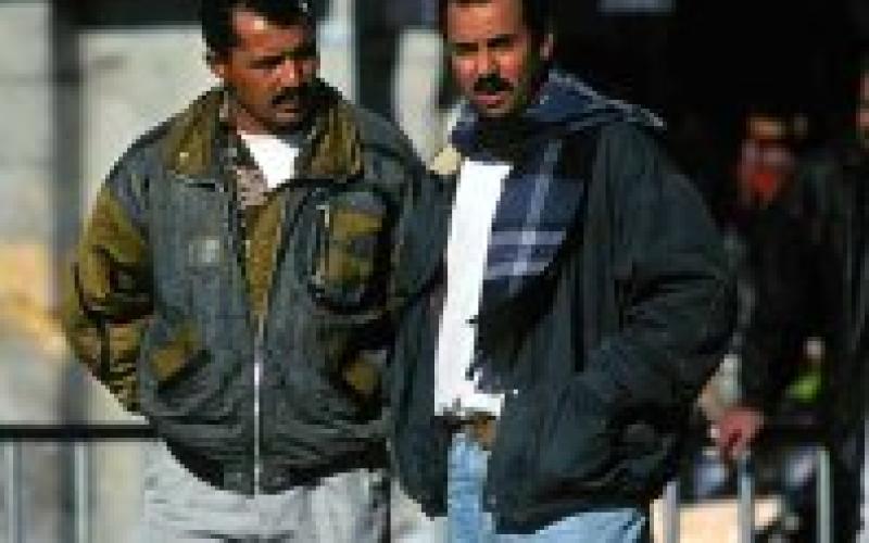 مواطنون: لا مشاركة في الانتخابات ولا اهتمام بقانون الانتخاب 