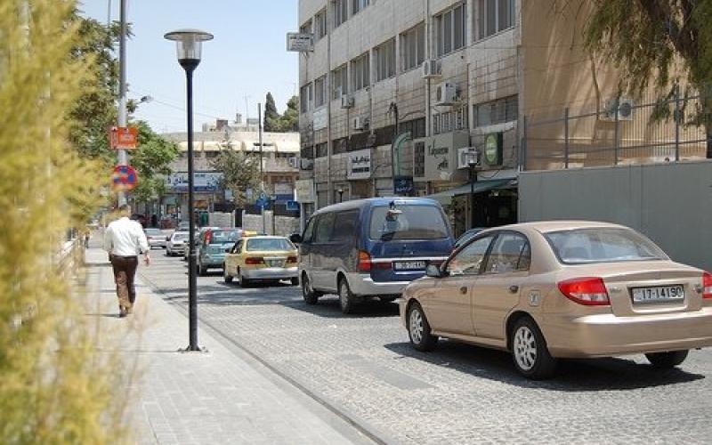 إجراءات للحد من الإكتظاظ المروري في شارع الرينبو 