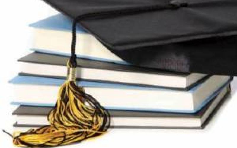 الدكتوراه لصالح الخوالدة 