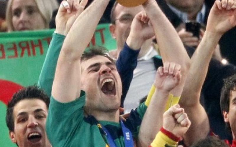 كاسيس: لن أحتفل بالكأس إلا بعد فك الحصار عن غزة 