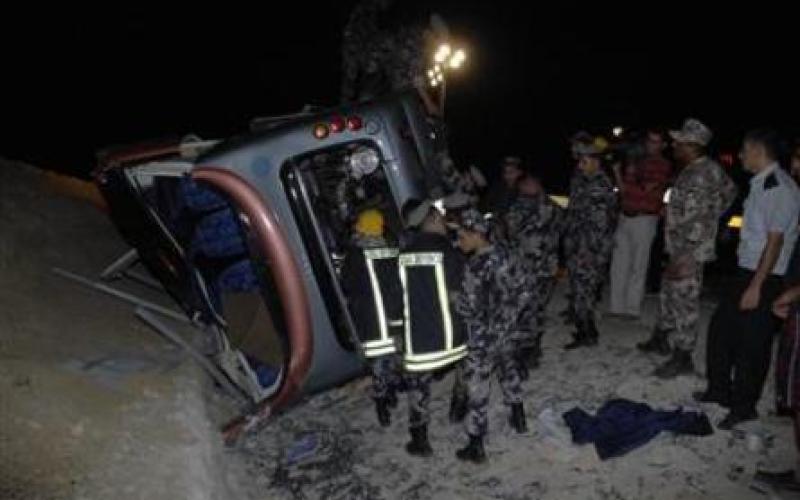 اصابة وزير عراقي و6 وفيات بحادث تدهور على طريق البحر الميت