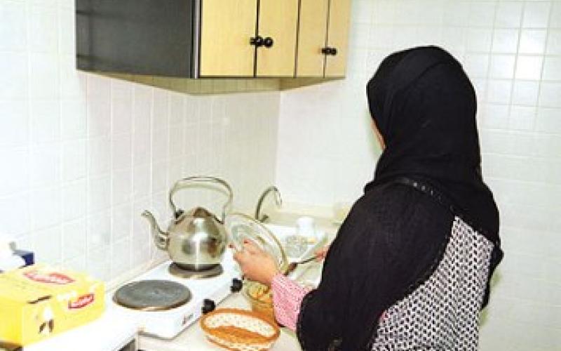 أندونيسيا توقف استقدام عاملات المنازل إلى الأردن